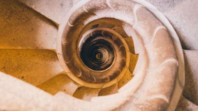 Ladder spiral construction 4k wallpaper