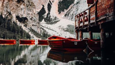Lake boats pier 4k wallpaper