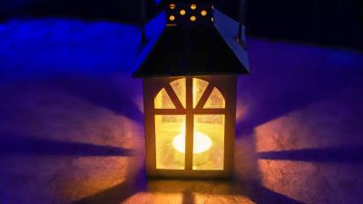 Lamp candle darkness 4k wallpaper