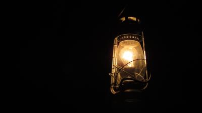 Lantern glow lamp 4k wallpaper