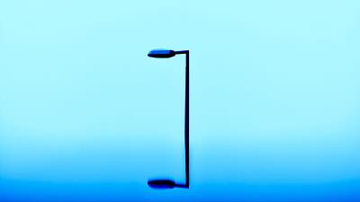 Lantern reflection minimalism 4k wallpaper