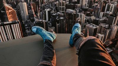 Legs sneakers city 4k wallpaper
