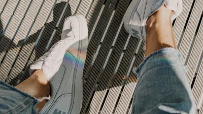 Legs sneakers rainbow 4k wallpaper