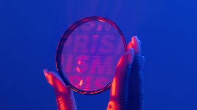 Lens hand letters 4k wallpaper