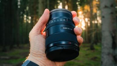 Lens hand watch 4k wallpaper