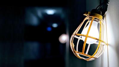 Light bulb wall lighting 4k wallpaper