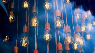 Light bulbs smoke light 4k wallpaper