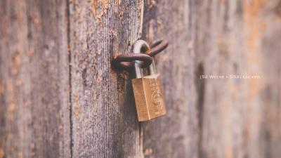 Lock rust closed 4k wallpaper