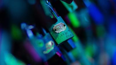 Locks blur macro 4k wallpaper