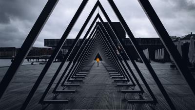 Lonely loneliness triangle 4k wallpaper