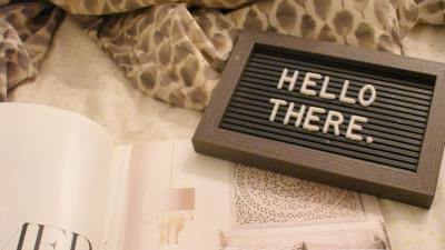 Magazine glasses inscription 4k wallpaper