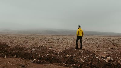 Man fog landscape 4k wallpaper