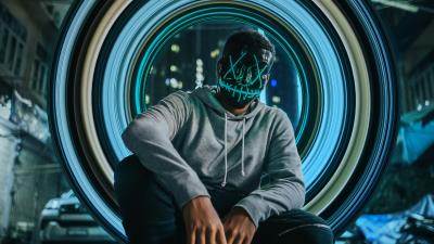 Man mask portal 4k wallpaper