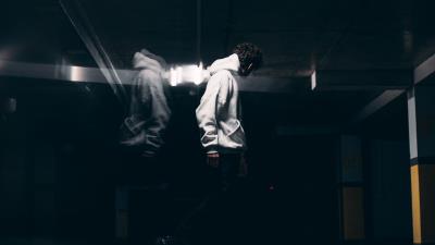 Man motion blur 4k wallpaper