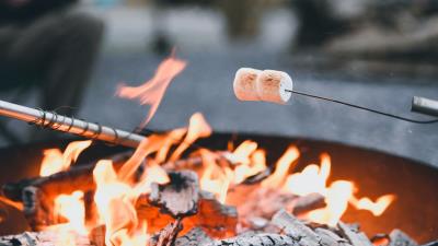 Marshmallows fire smoke 4k wallpaper