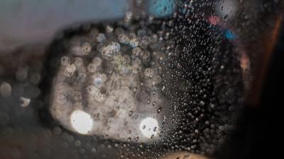 Mirror drops glass 4k wallpaper