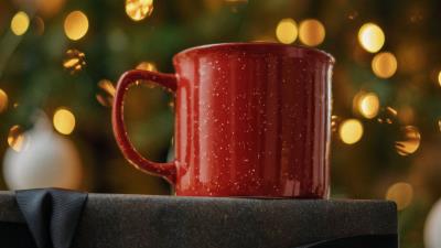 Mug box lights 4k wallpaper