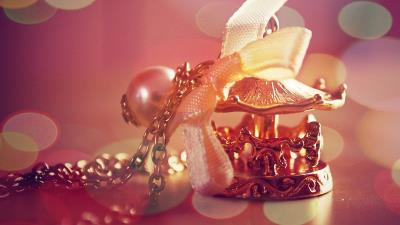 Ornaments gold ribbon glar 4k wallpaper
