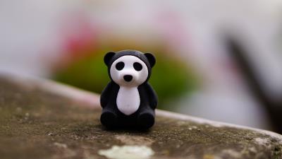 Panda toy figurine 4k wallpaper