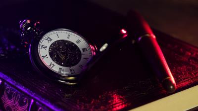 Pocket watch dial light 4k wallpaper
