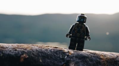 Robot toy close up 4k wallpaper