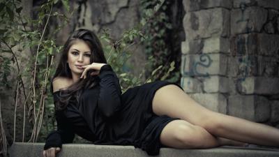 Sensual brunette 8k wallpaper