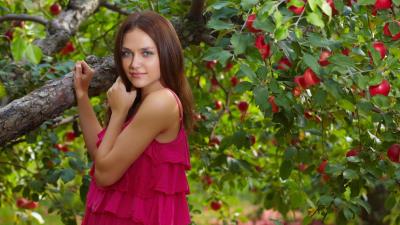 Blue eyed woman 8k wallpaper