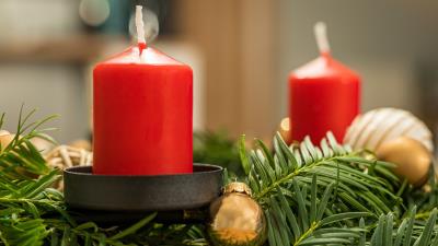 Candle Christmas Ornaments Ultra HD 8k wallpaper