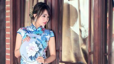 Chinese blue cheongsam girl 8k wallpaper