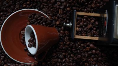 Coffee Beans Mug 8k wallpaper