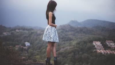 Girl outdoor photography 8k wallpaper