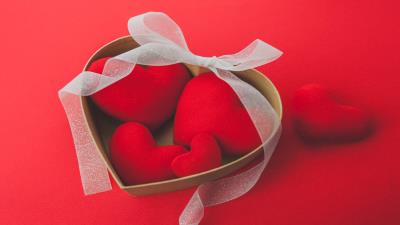 Heart shaped red ribbon valentines day 8k wallpaper