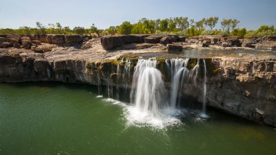 Leichhardt Falls 8k wallpaper