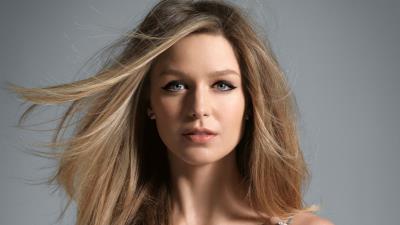 Melissa Benoist 8k wallpaper