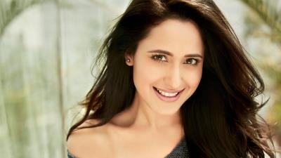 Pragya jaiswal indian actress hd 8k wallpaper