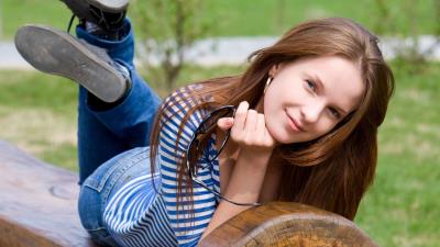 Pretty brunette 8k wallpaper