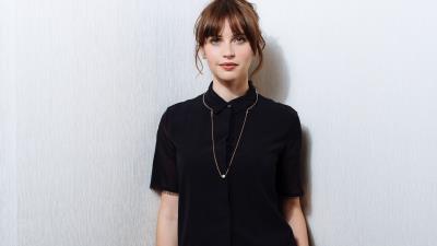 2017 felicity jones wallpaper