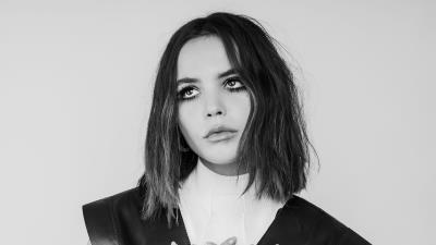 Bailee madison jerry maestras photoshoot monochrome wallpaper