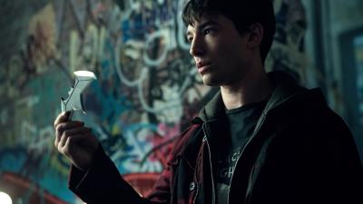 barry allen in justice league 4k 8d wallpaper