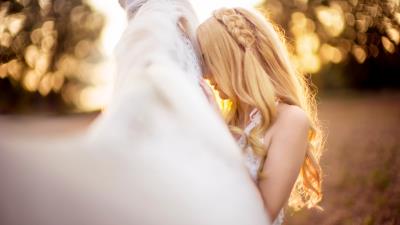 girl and white horse pic wallpaper