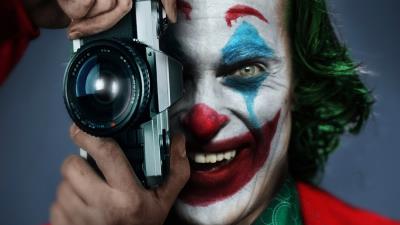 joker with camera v2 wallpaper