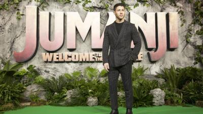 nick jonas jumanji welcome to the jungle movie uk premiere 0d wallpaper