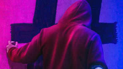 placing new street signs 4k c4 wallpaper