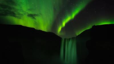 skogafoss aurora ce wallpaper