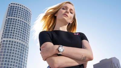 sophie turner louis vuitton tambour street diver 4k 02 wallpaper