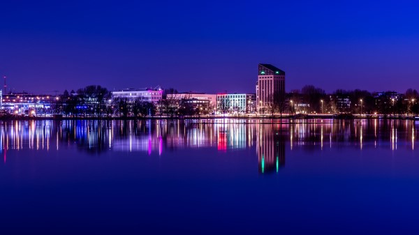 Night City Panorama Reflection Wallpaper