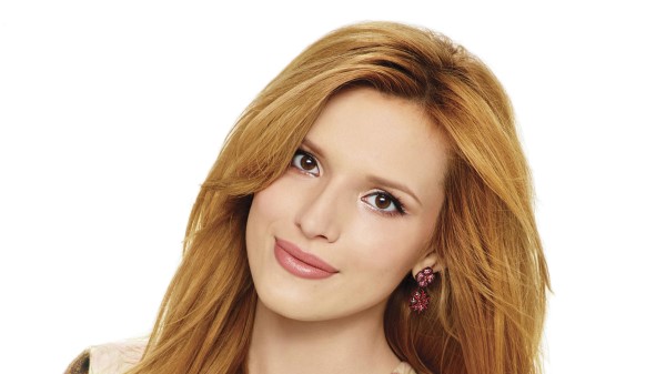 Bella Thorne Actor Pic Wallpaper