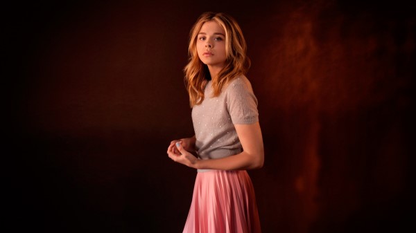 Chloe Mortez 2 Wallpaper