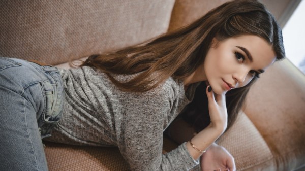 Cute Model wallpaper