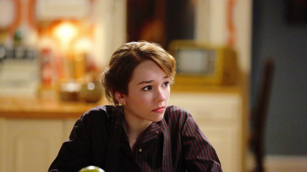 Holly Taylor The Americans E1 wallpaper